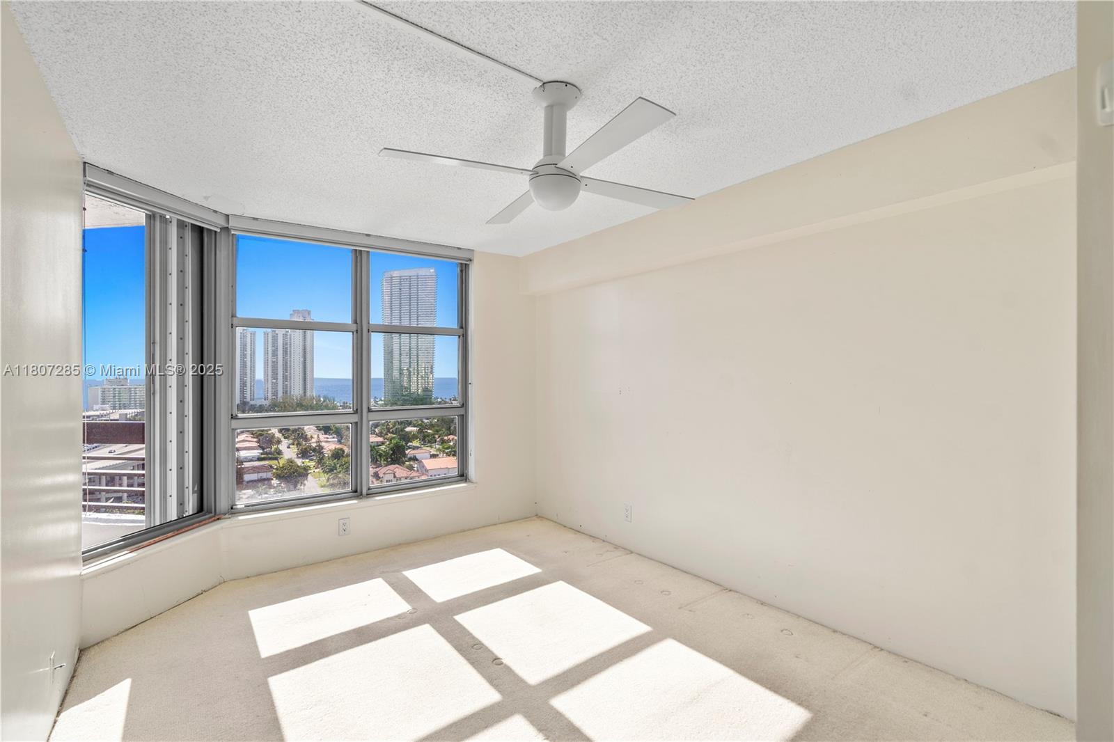 MYSTIC POINTE CONDO NO TW - Residential