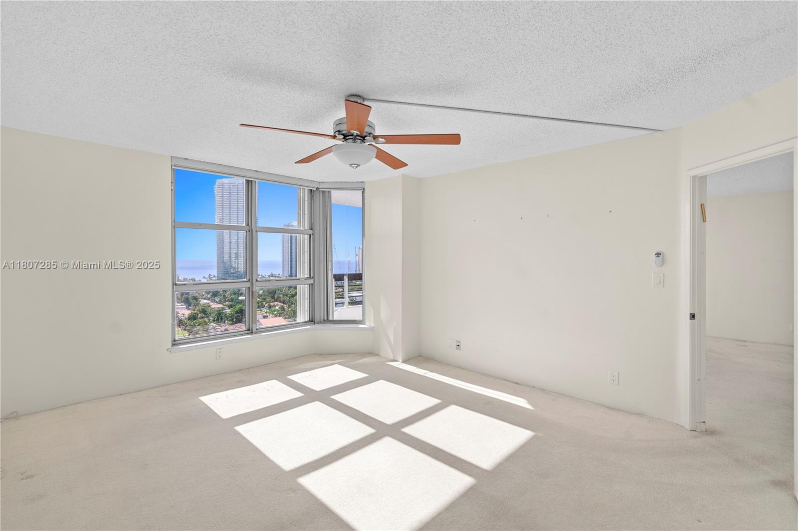 MYSTIC POINTE CONDO NO TW - Residential