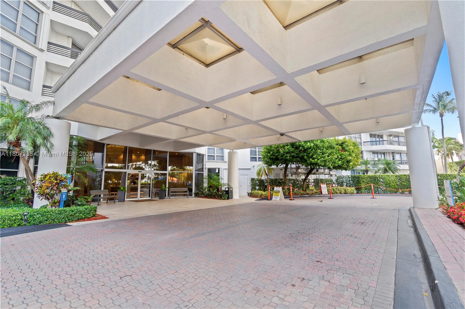 MYSTIC POINTE CONDO NO TW - Residential