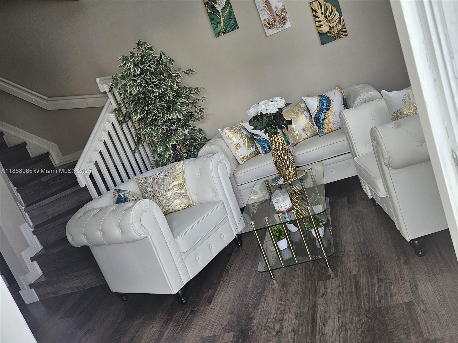 KENDALE LAKES NORTH SEC 9 - Residential