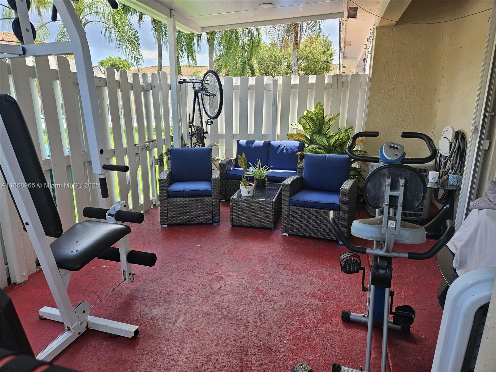 KENDALE LAKES NORTH SEC 9 - Residential