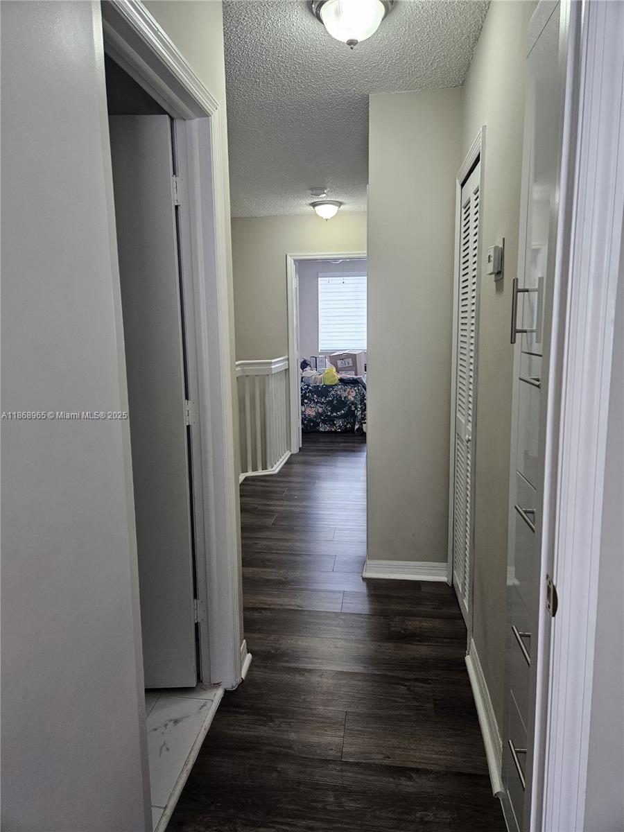 KENDALE LAKES NORTH SEC 9 - Residential