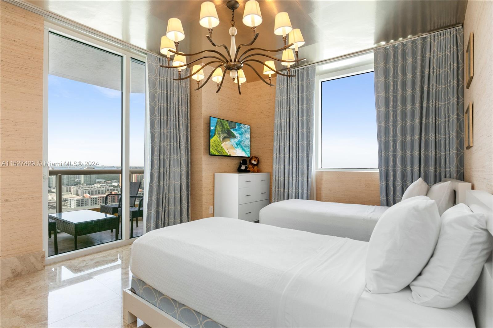 ACQUALINA OCEAN RESIDENCE - Residential
