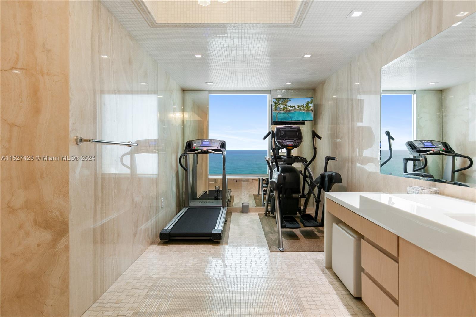 ACQUALINA OCEAN RESIDENCE - Residential