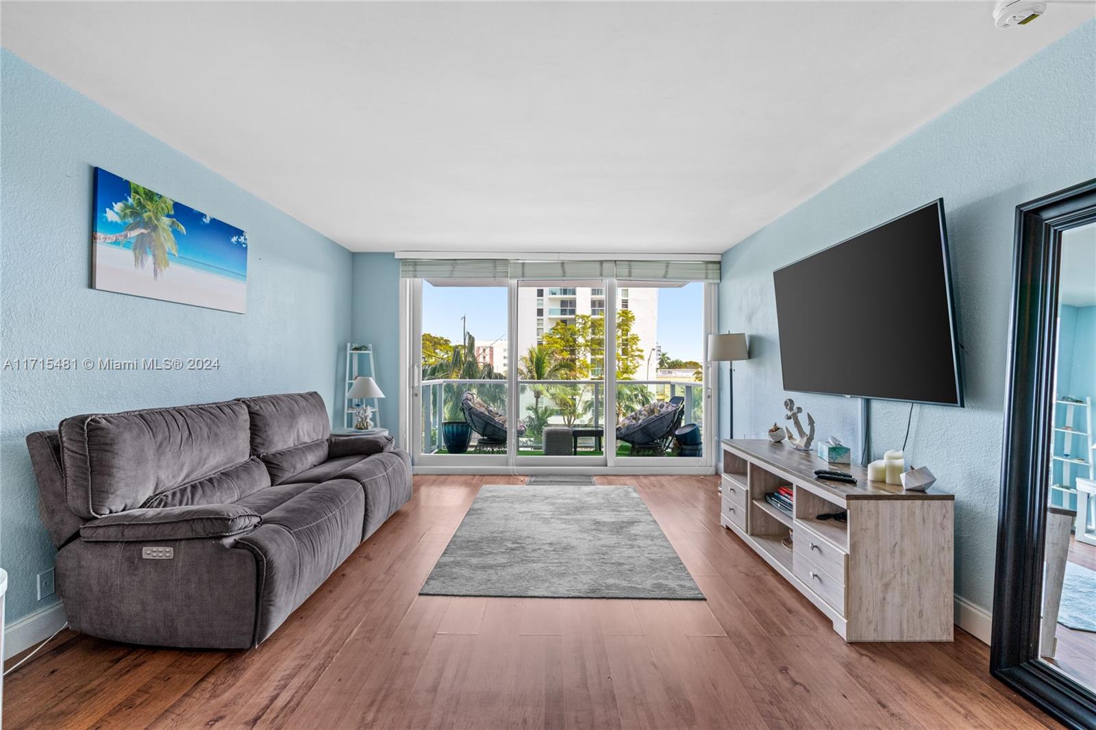 Rental Property at 1000 West Ave 308, Miami Beach, Miami-Dade County, Florida - Bedrooms: 1 
Bathrooms: 1  - $2,800 MO.