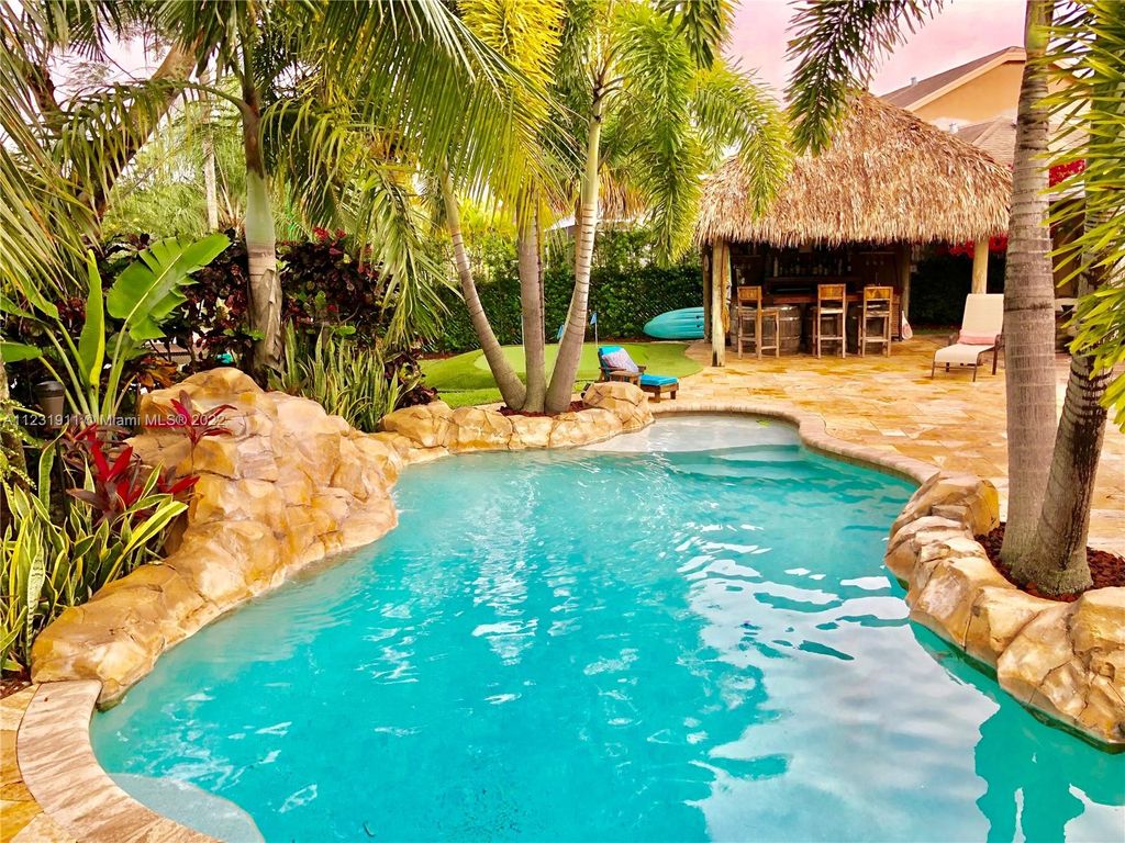 Photo of 5711 SW 88th Ter, Cooper City, FL 33328 (MLS # A11231911)