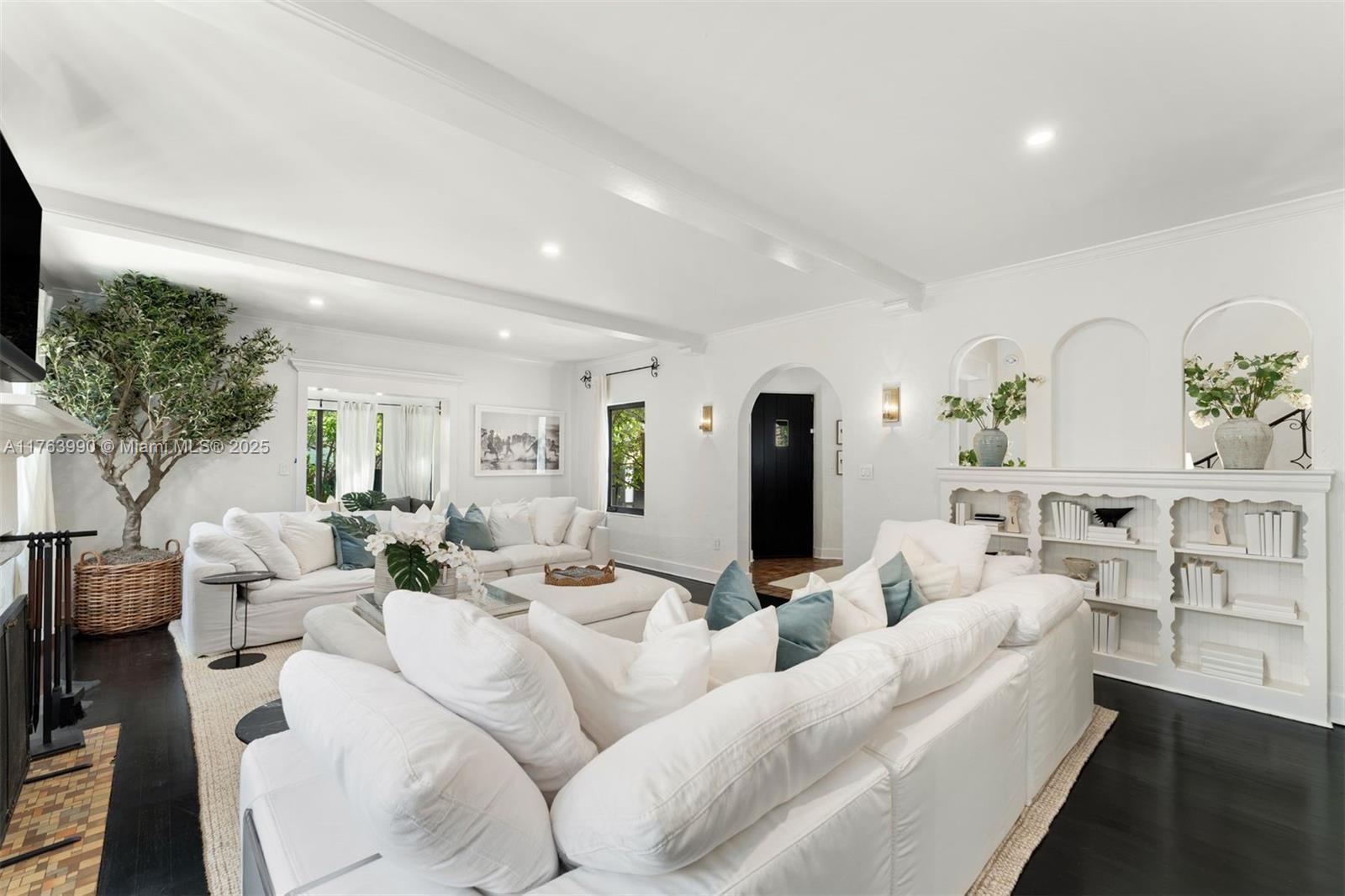 NAUTILUS SUB - Residential