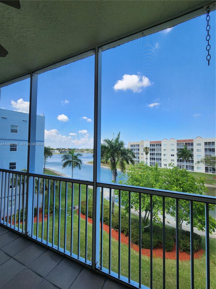 CAPTIVA CONDO E - Residential