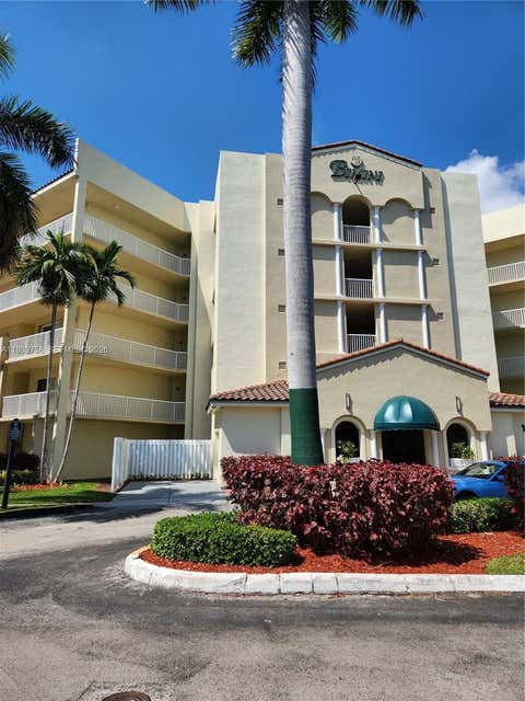 Photo of 10710 NW 66th St #402, Doral, FL 33178 (MLS # A11989758)