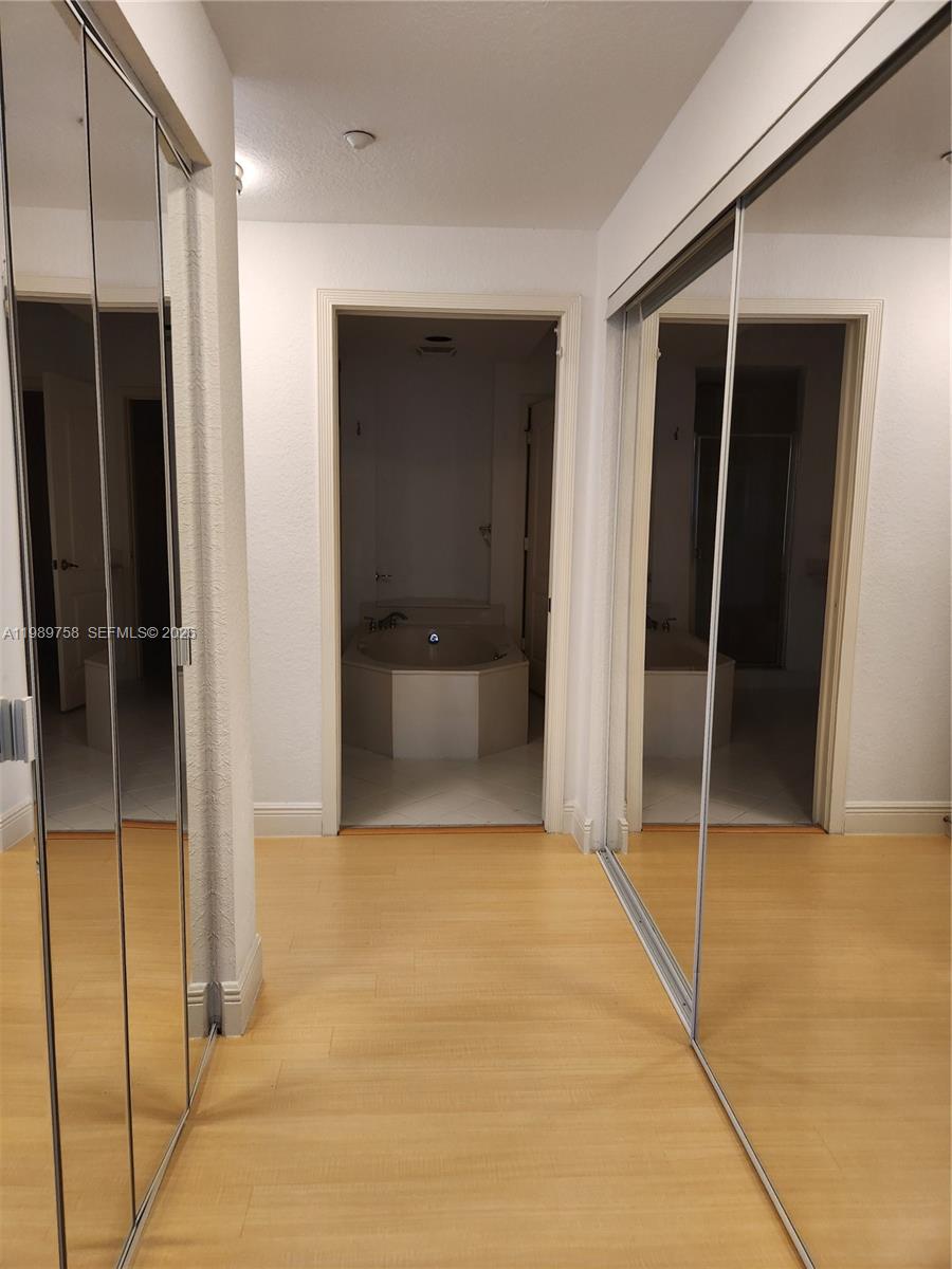 CAPTIVA CONDO E - Residential