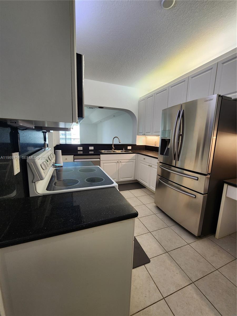 CAPTIVA CONDO E - Residential