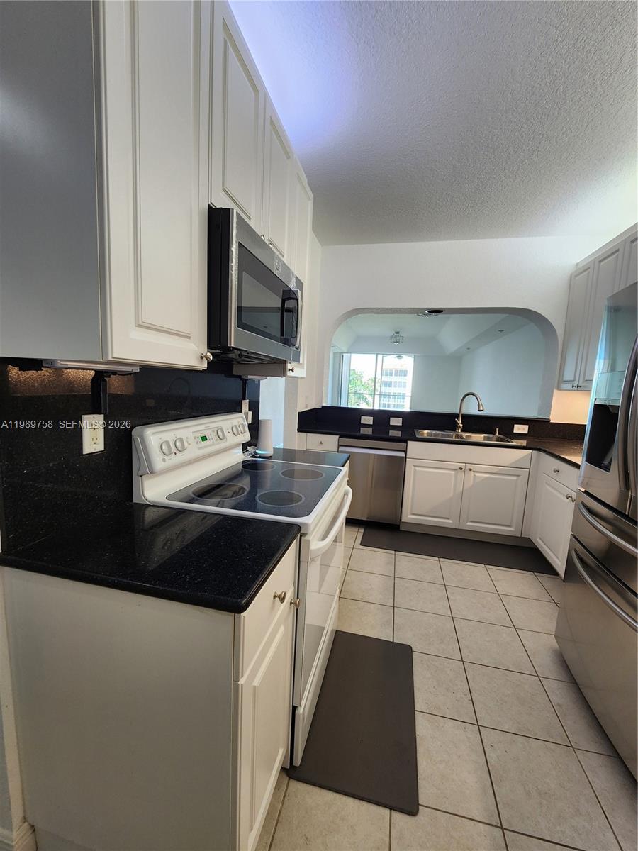 CAPTIVA CONDO E - Residential