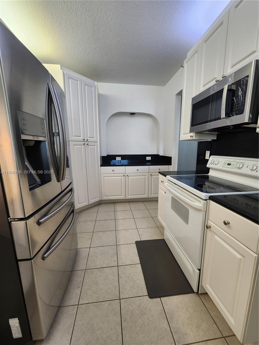 CAPTIVA CONDO E - Residential