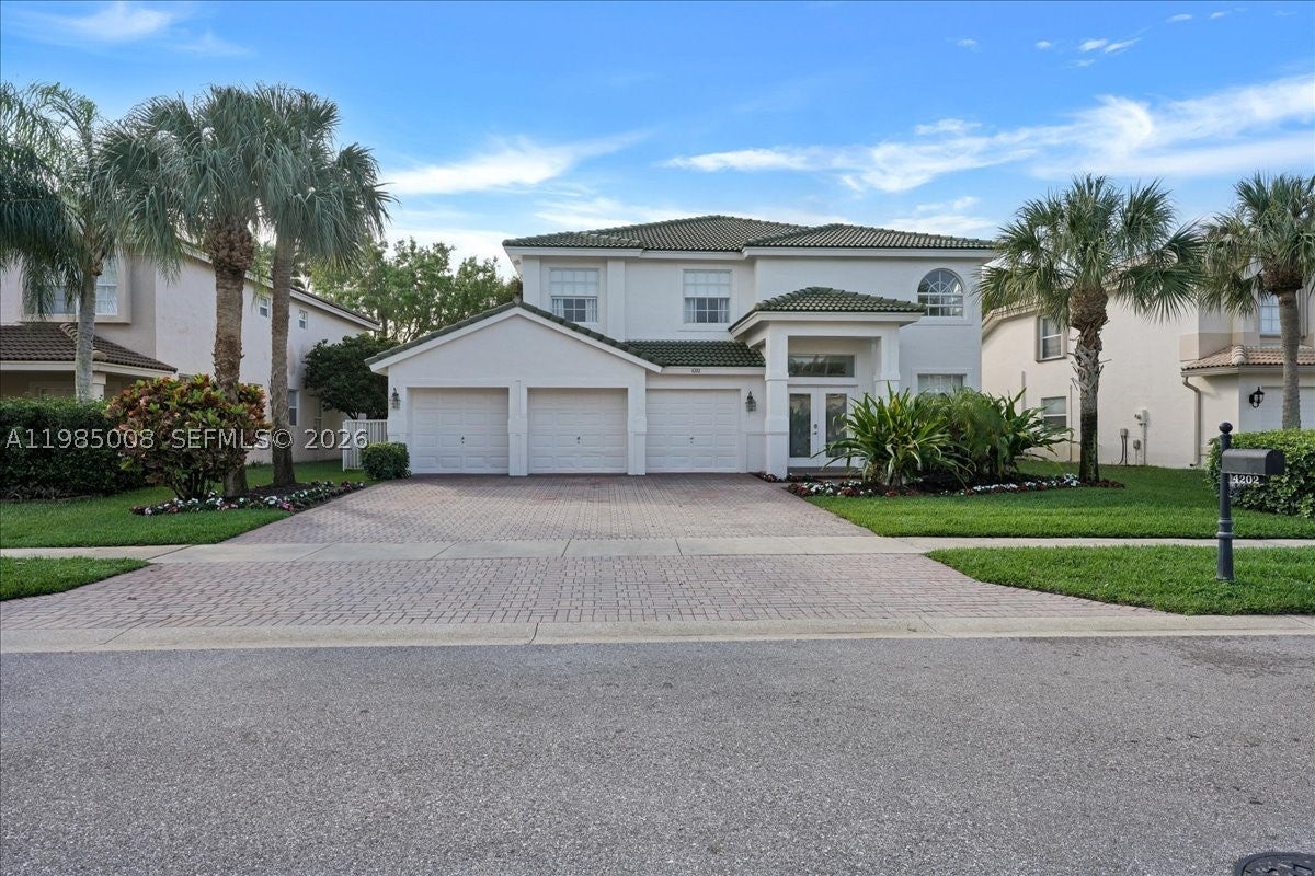4202 Bahia Isle Cir