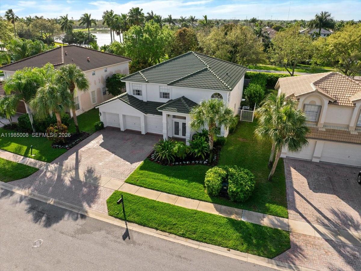 ISLES AT WELLINGTON 1 - Residential