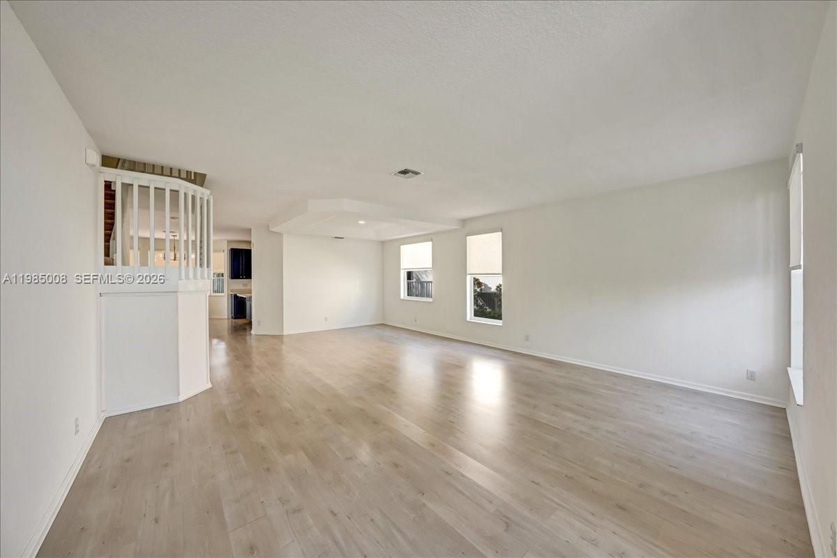 ISLES AT WELLINGTON 1 - Residential