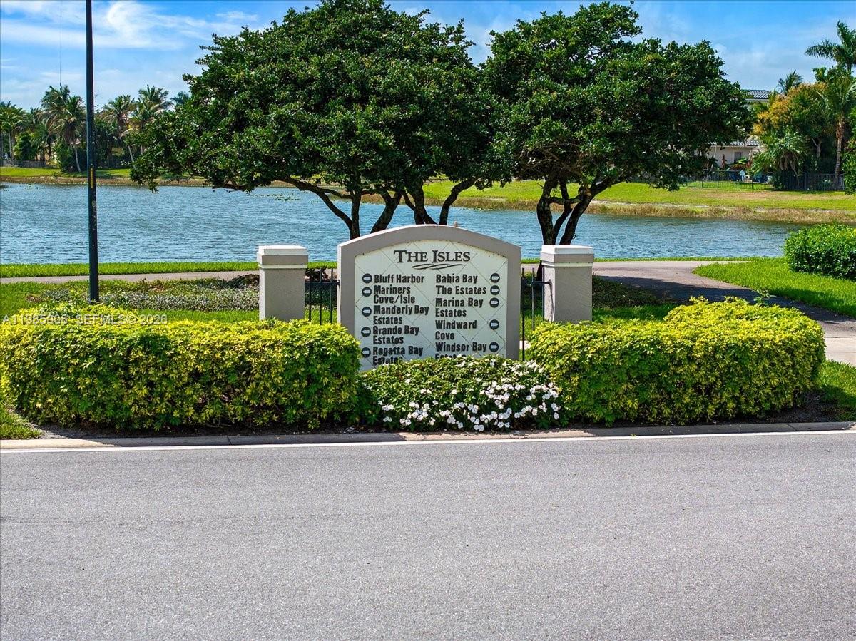 ISLES AT WELLINGTON 1 - Residential