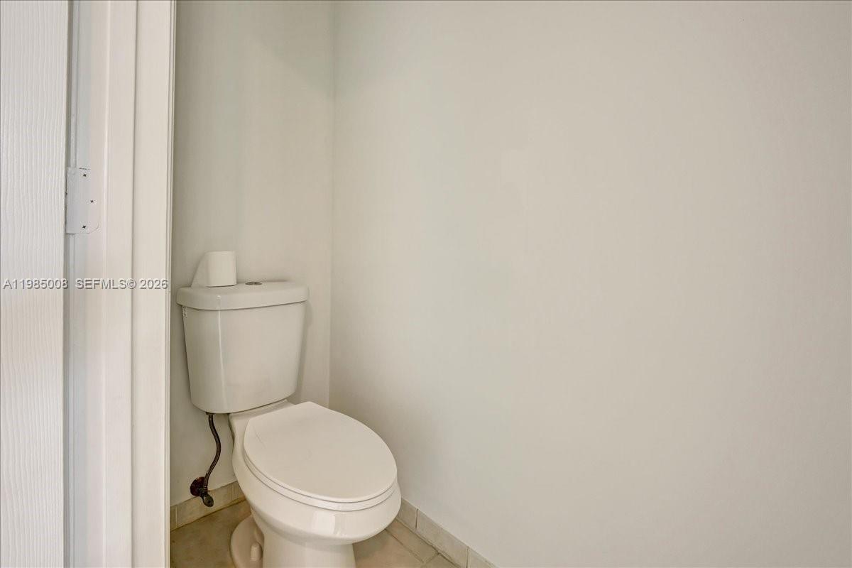 ISLES AT WELLINGTON 1 - Residential