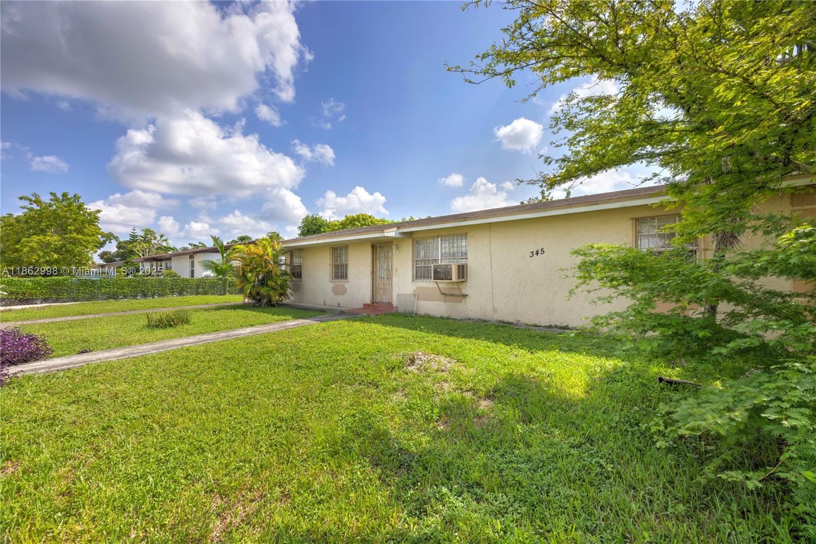 345 SW 18th Ave