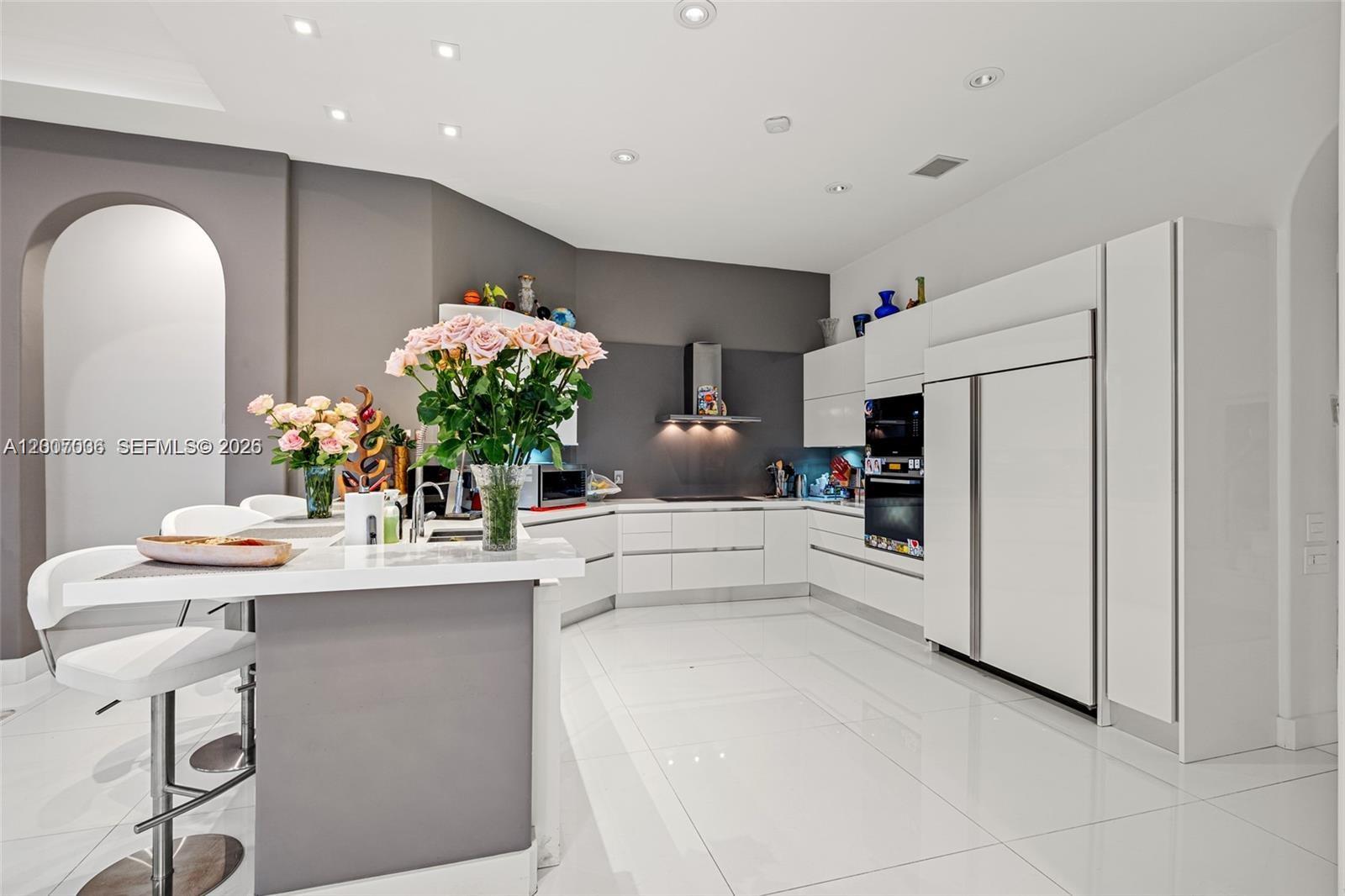 THREE ISLANDS 3RD SECTION - Residential