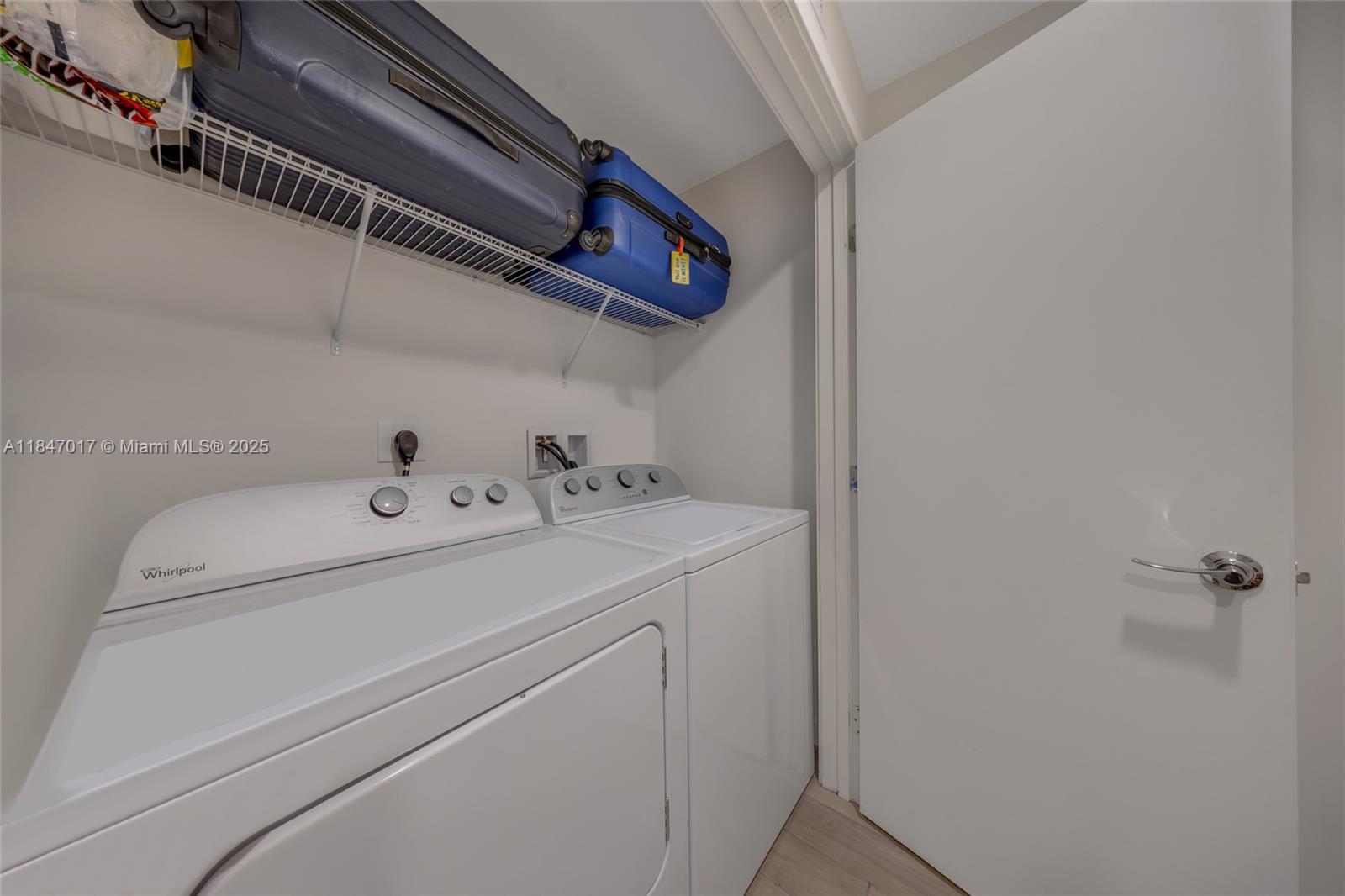 NINE AT MARY BRICKELL - Residential