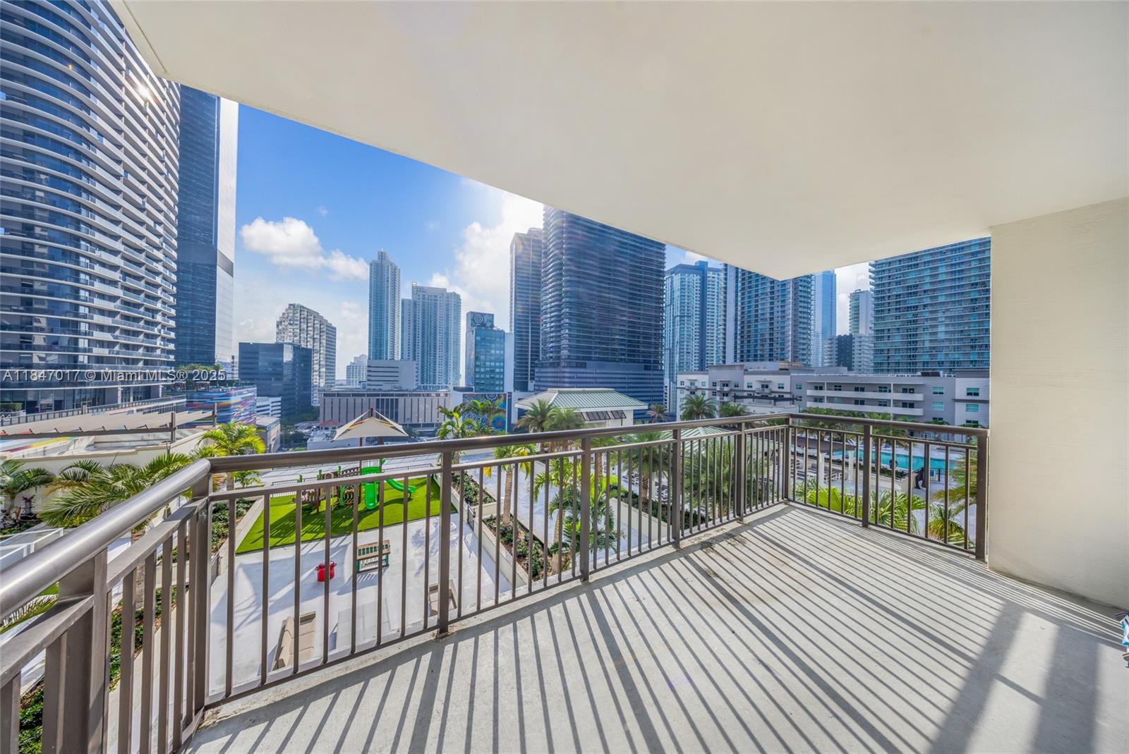NINE AT MARY BRICKELL - Residential
