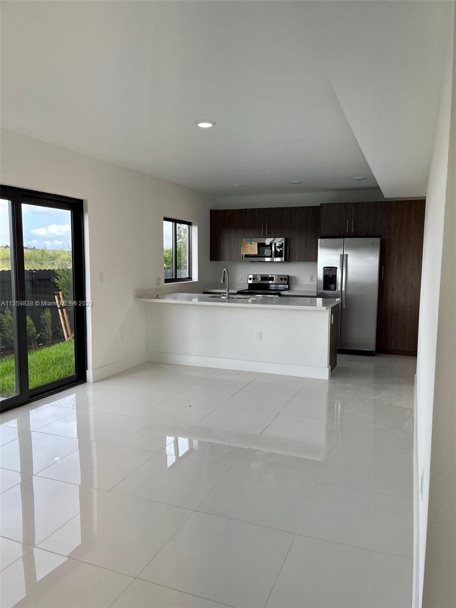 AURORA AT GRAND PALMS - Residential Lease