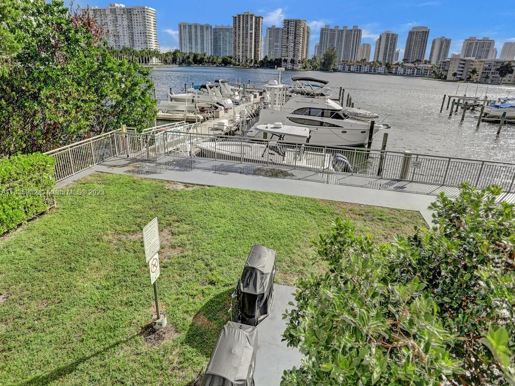 DEL PRADO MARINA - Residential
