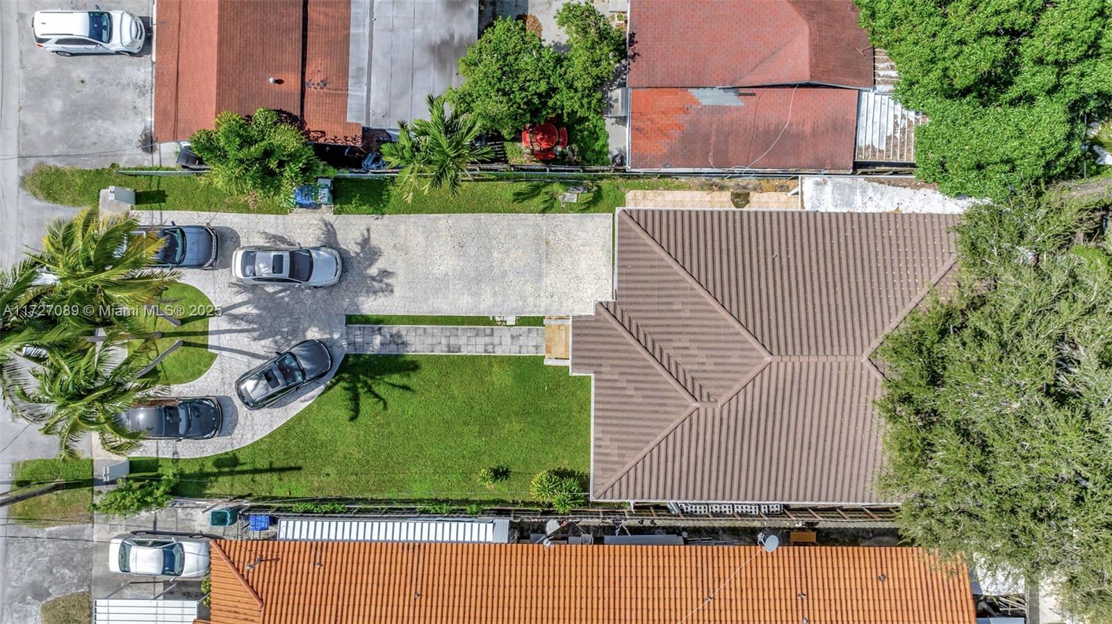 AMND MIAMI SUBURBAN ACRES - Residential