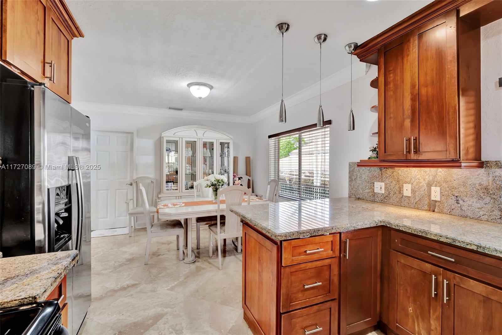 AMND MIAMI SUBURBAN ACRES - Residential