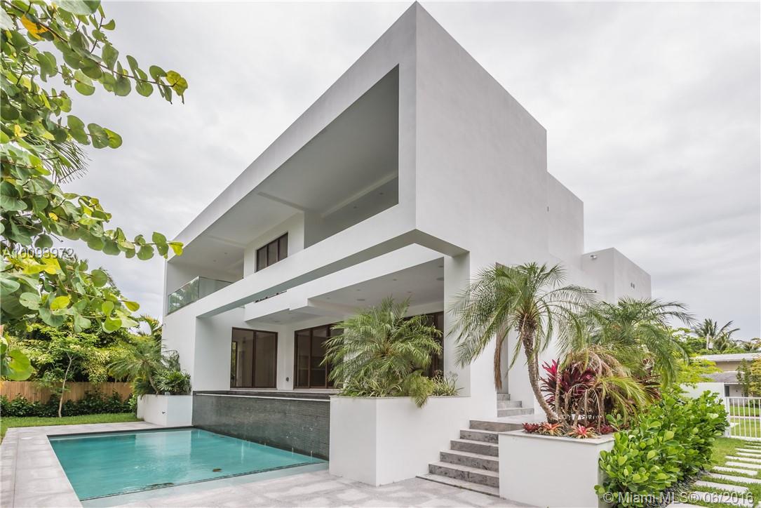 Tropical Isle Homes - Residential