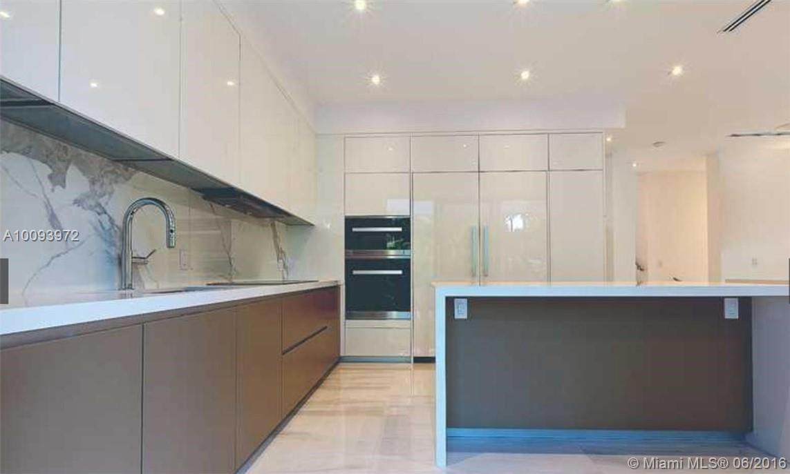 Tropical Isle Homes - Residential