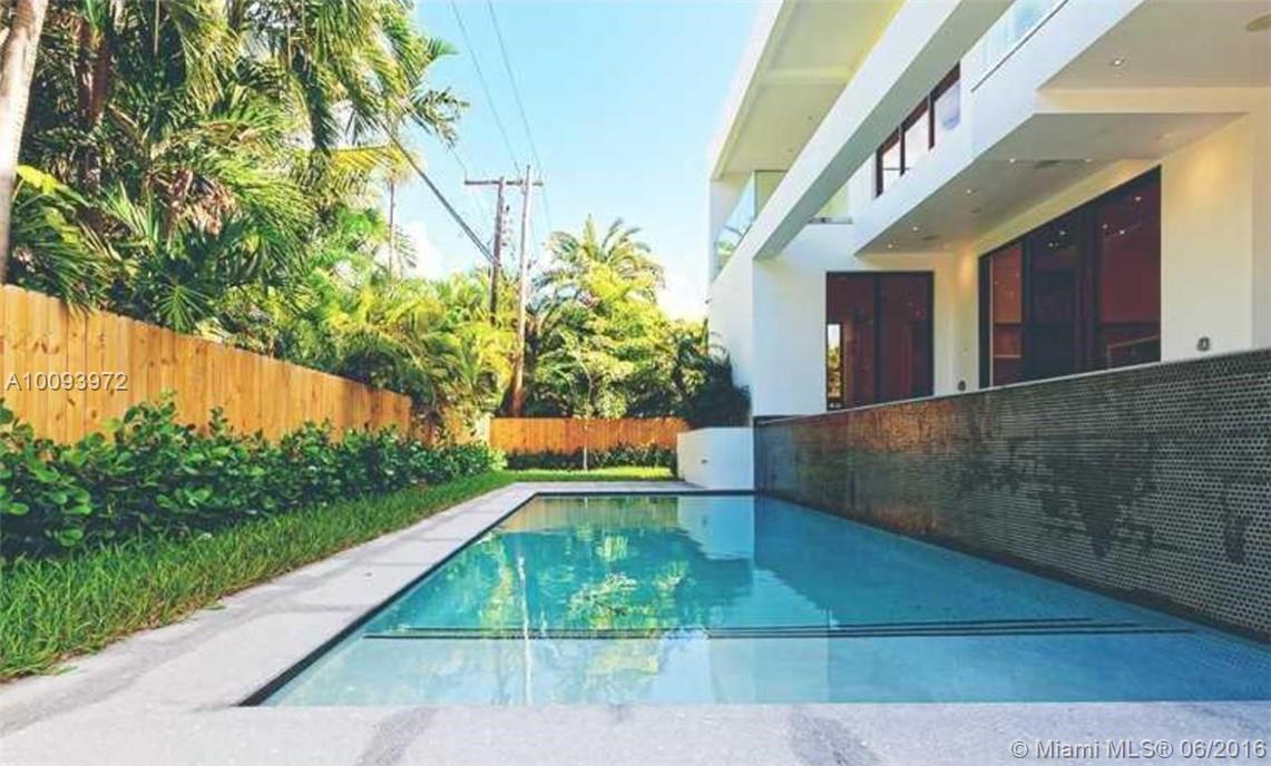 Tropical Isle Homes - Residential