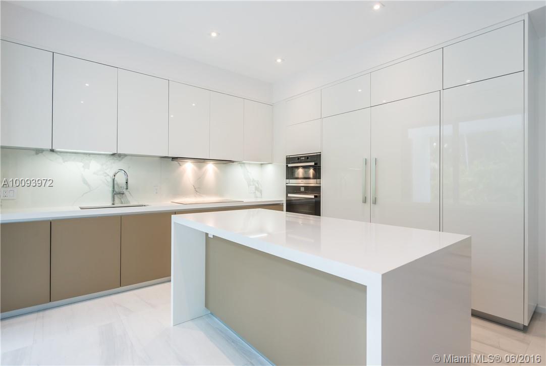 Tropical Isle Homes - Residential