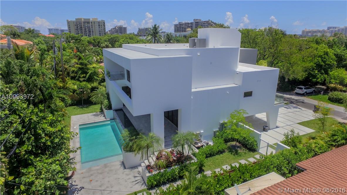 Tropical Isle Homes - Residential