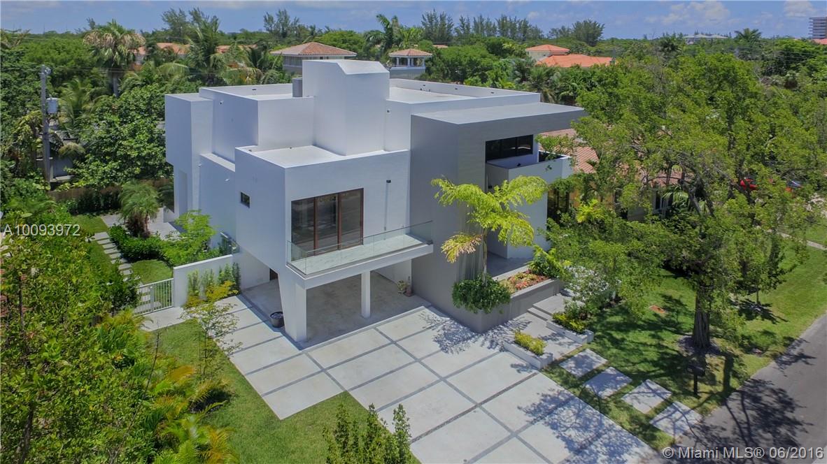 Tropical Isle Homes - Residential