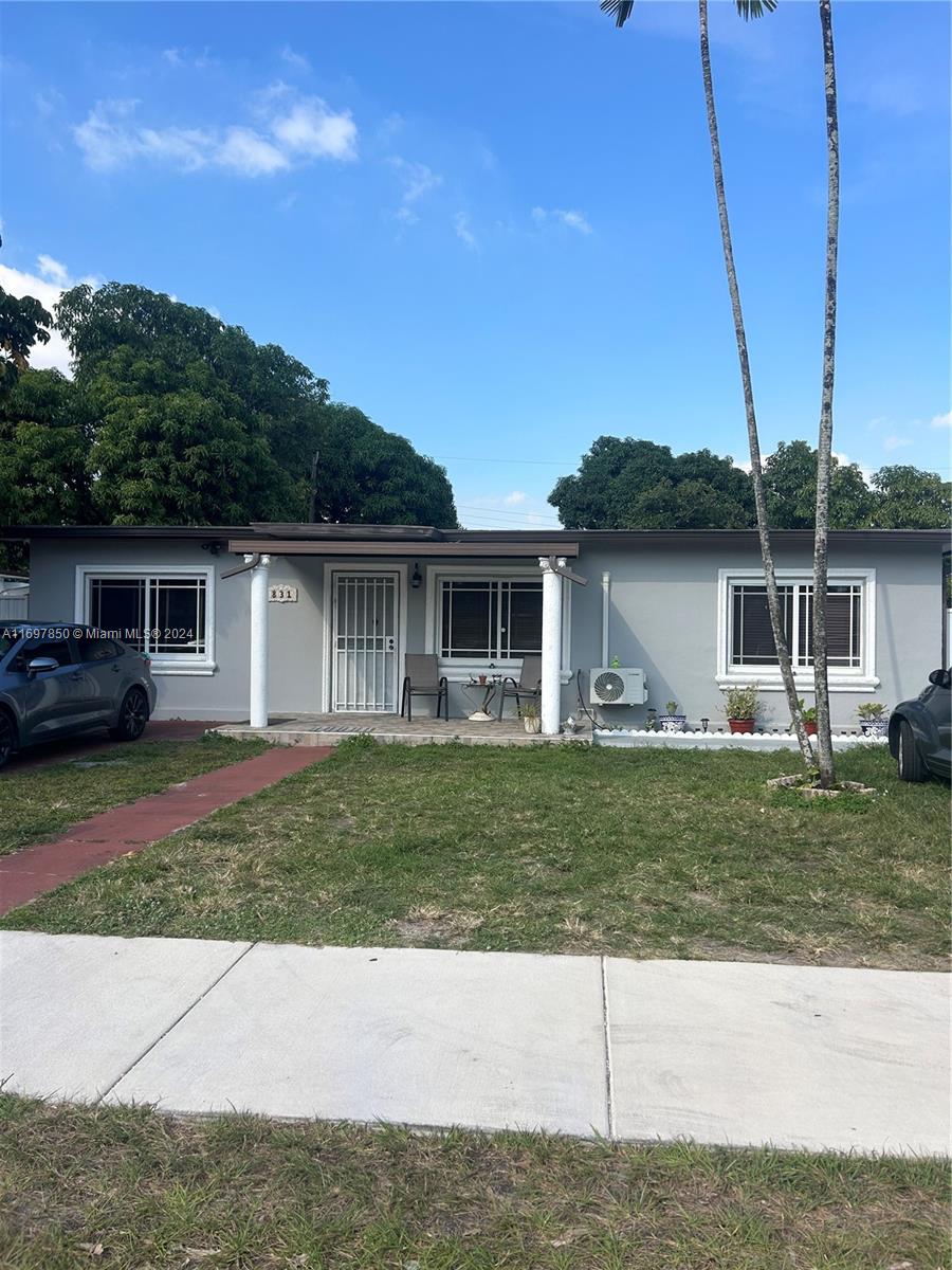 831 E 13th St, Hialeah, Miami-Dade County, Florida - 5 Bedrooms  
3 Bathrooms - 