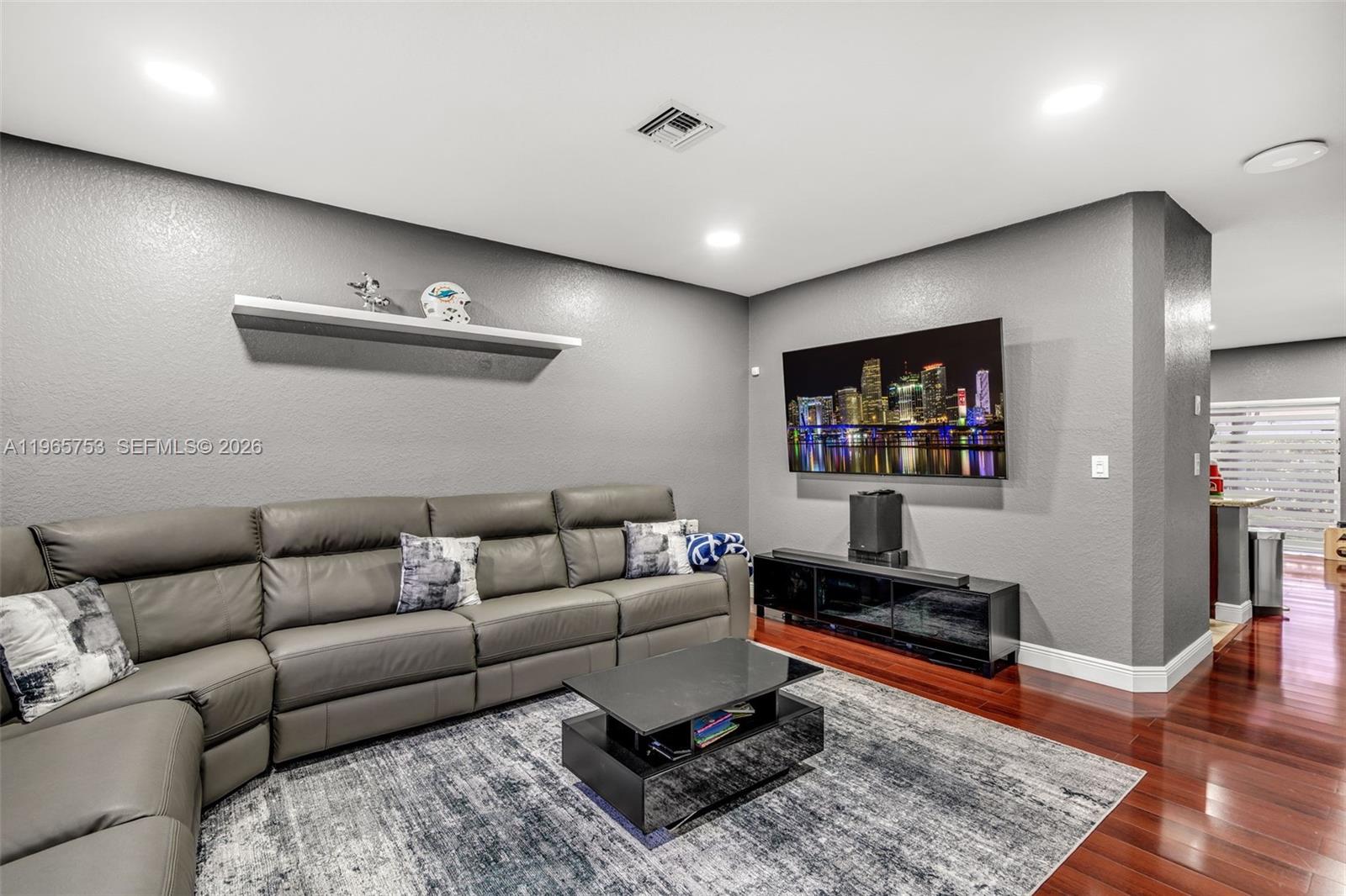 5791 NW 116th Ave 112