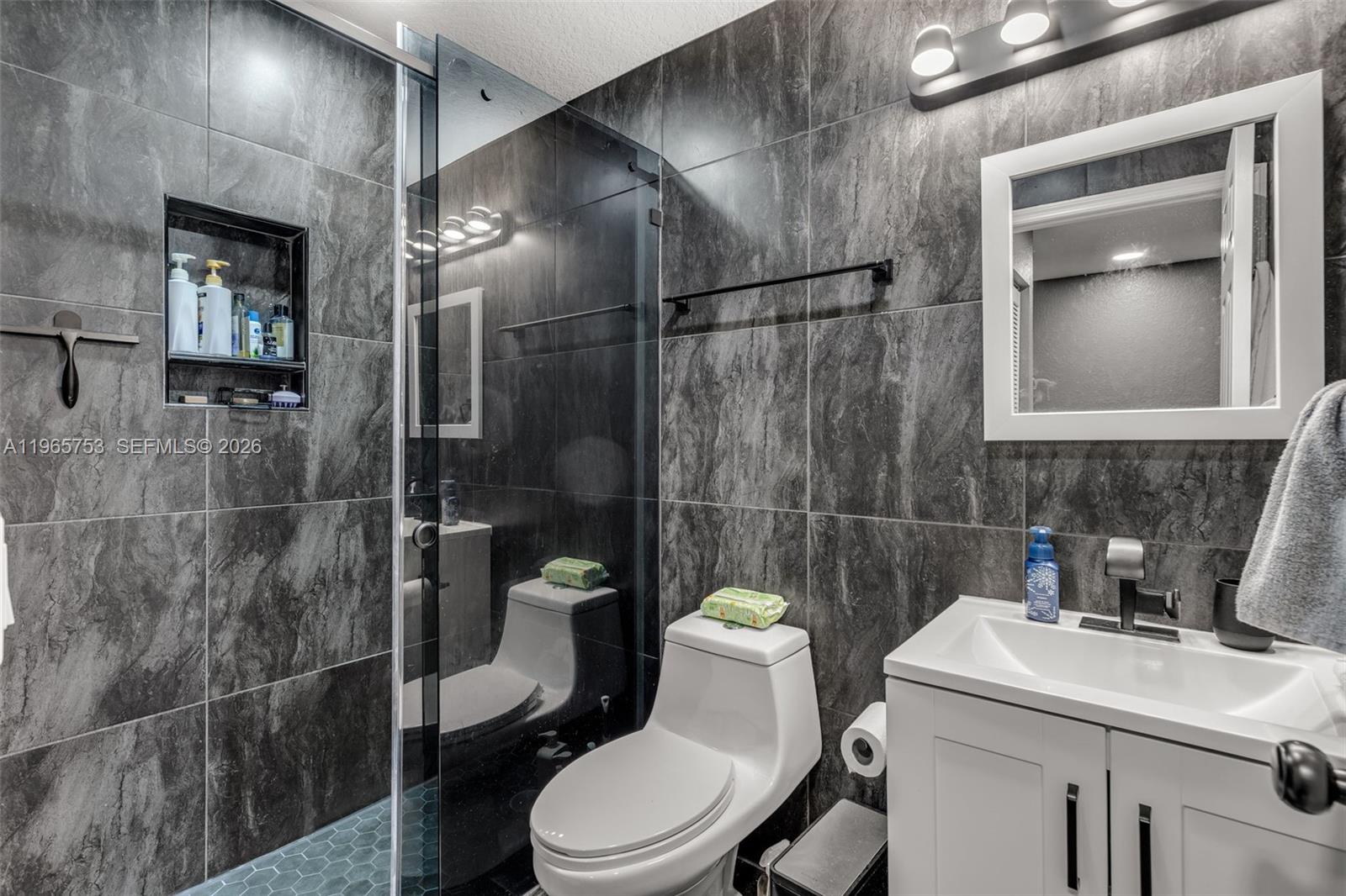 LAS BRISAS AT DORAL CONDO - Residential