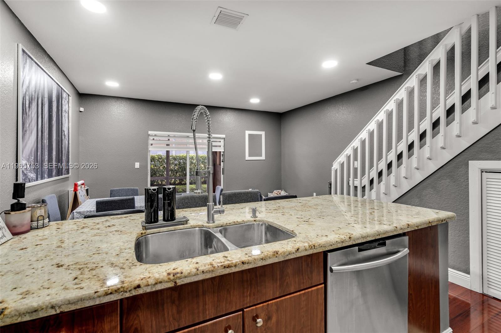 LAS BRISAS AT DORAL CONDO - Residential