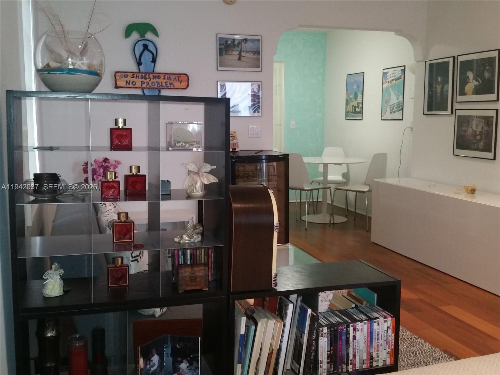 ESPANOLA WAY VILLAS CONDO - Residential