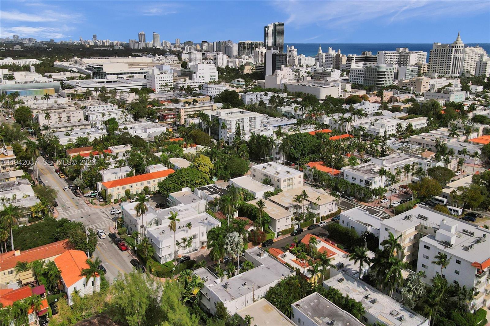 ESPANOLA WAY VILLAS CONDO - Residential