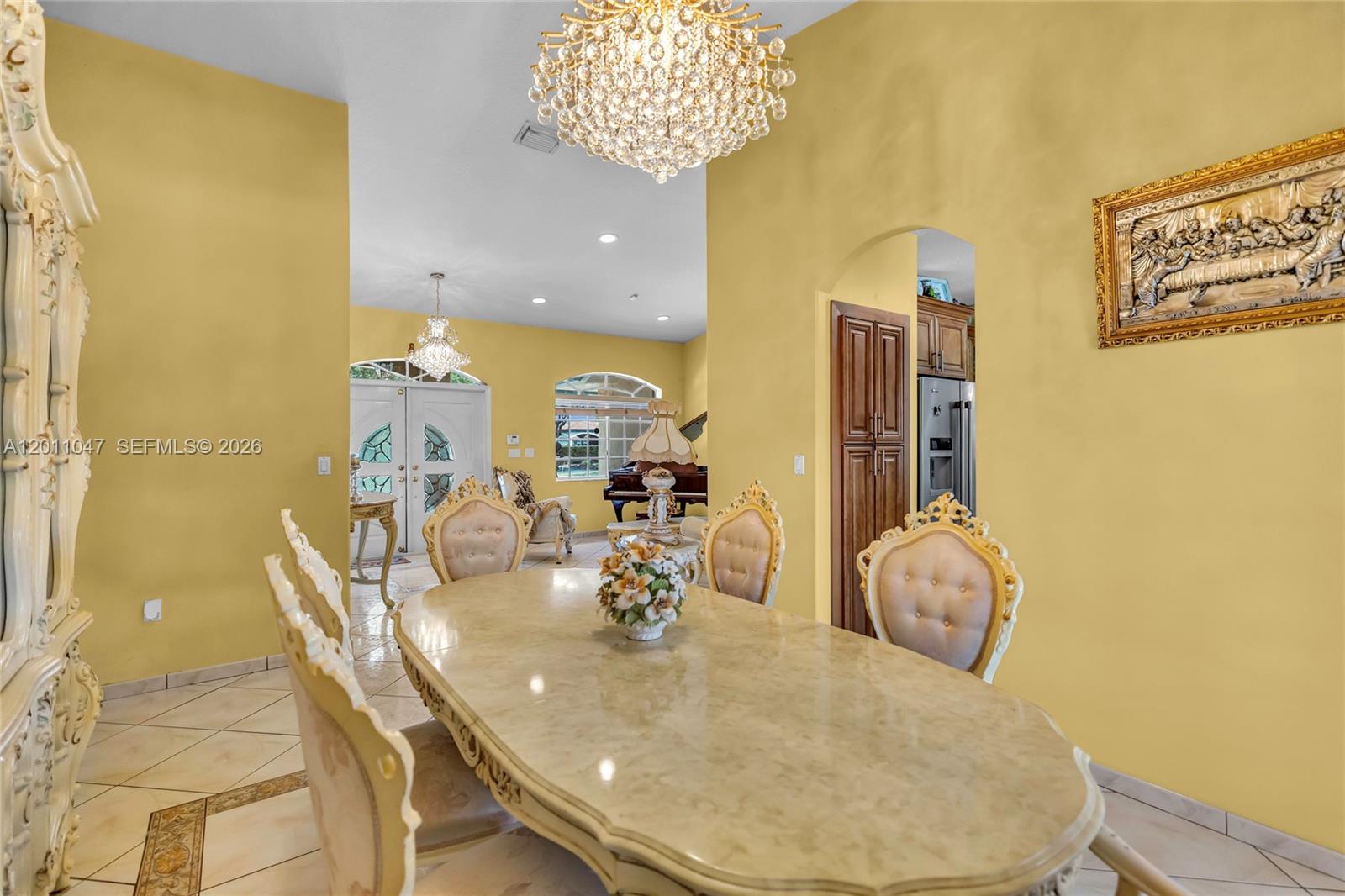 ROYAL LAKE ESTATES - Residential