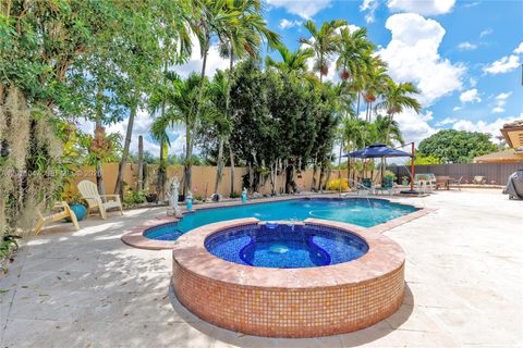 Tiny photo for 16037 NW 77th Pl, Miami Lakes, FL 33016 (MLS # A12011047)