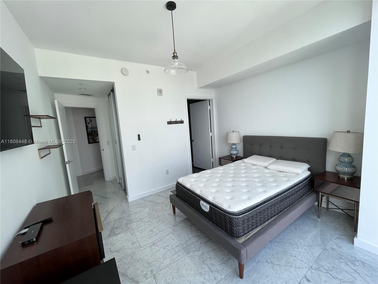 BISCAYNE BEACH CONDO - Residential