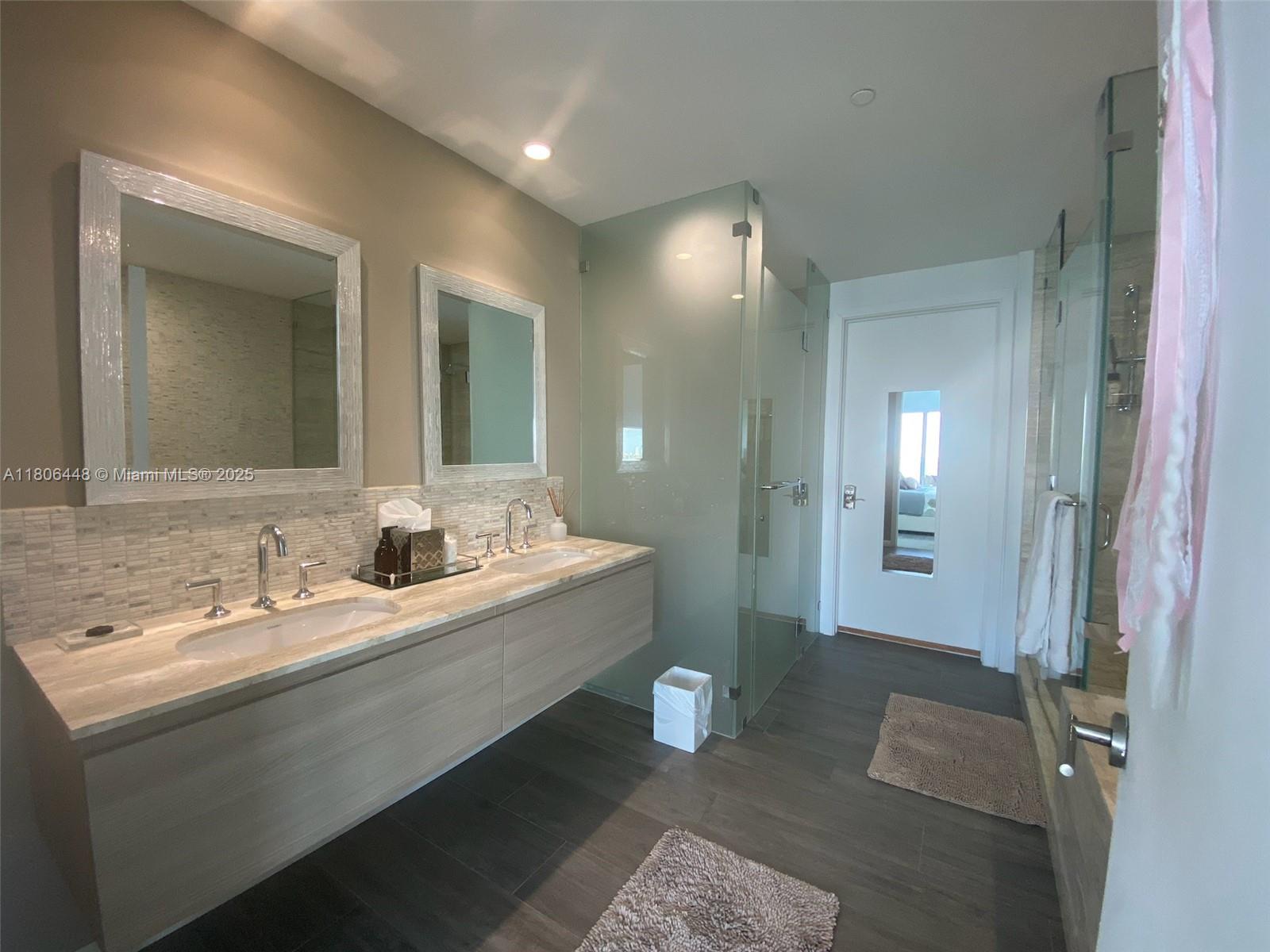 BISCAYNE BEACH CONDO - Residential