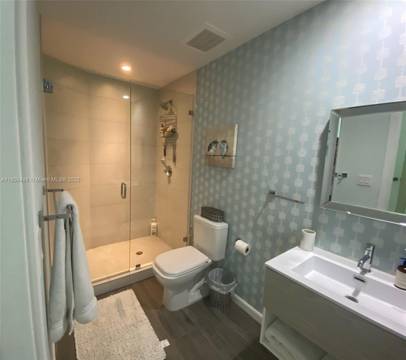 BISCAYNE BEACH CONDO - Residential