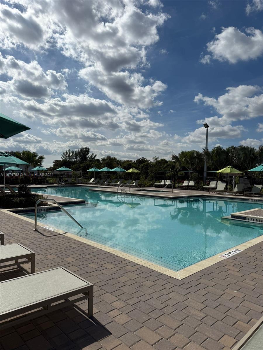 GOLF PARK SEC 1 - Residential Lease