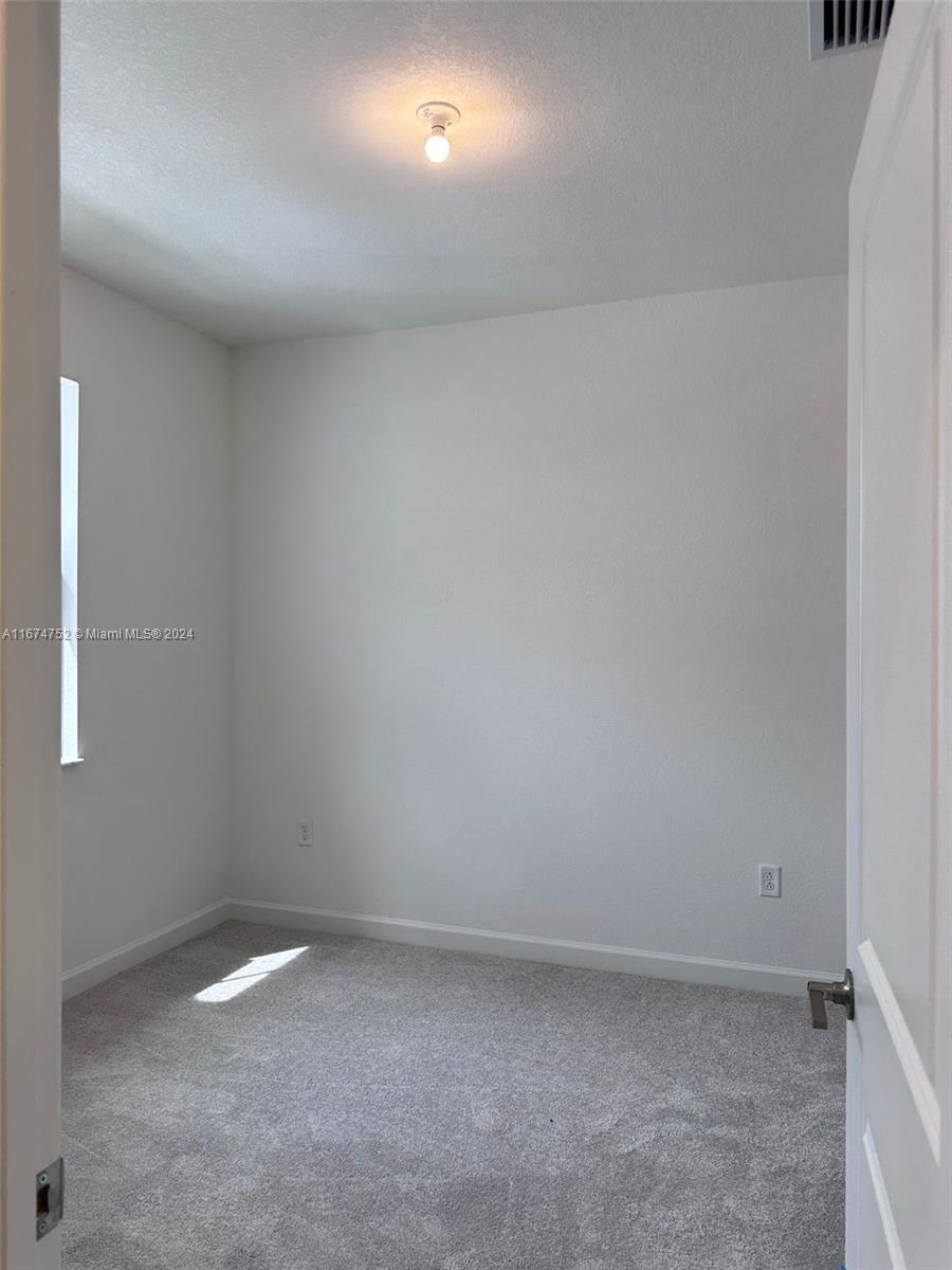 GOLF PARK SEC 1 - Residential Lease