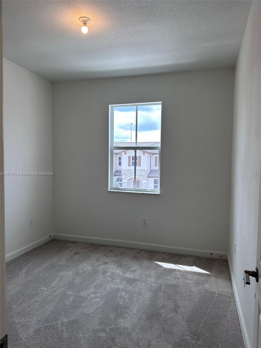 GOLF PARK SEC 1 - Residential Lease